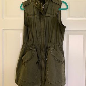 Levi’s Utility Vest